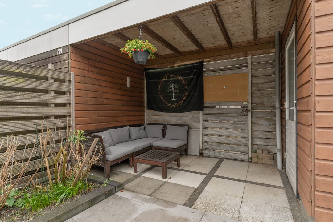 Modern Semi-Detached Home with Mezzanine in Almere Literatuurwijk — 56