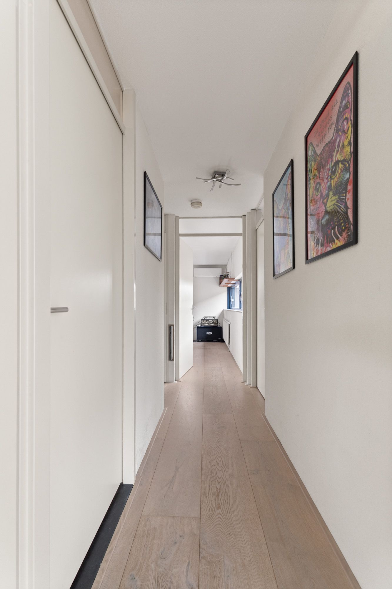 Modern Semi-Detached Home with Mezzanine in Almere Literatuurwijk — 50