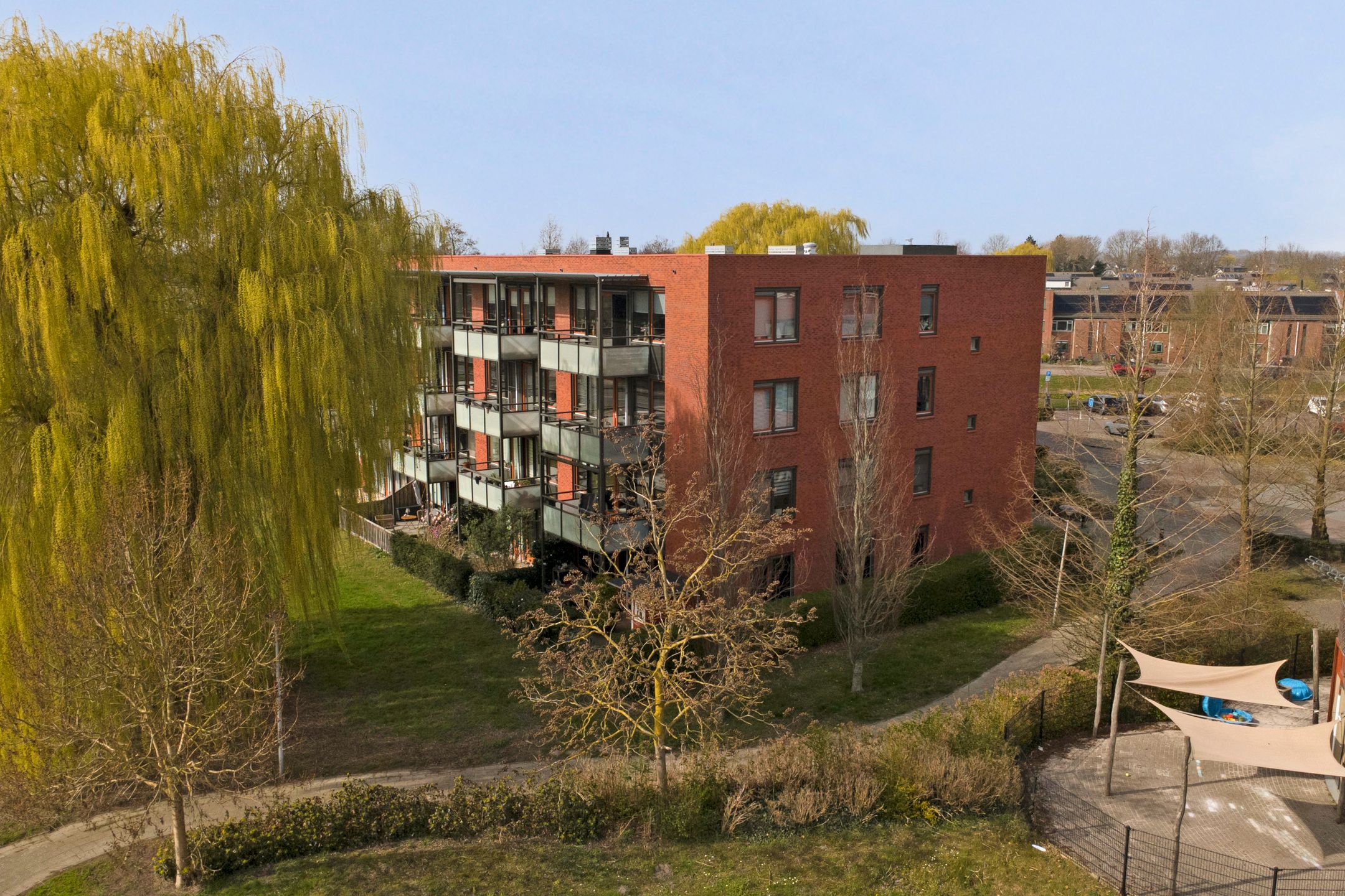 Photo 33 of Polaris 27