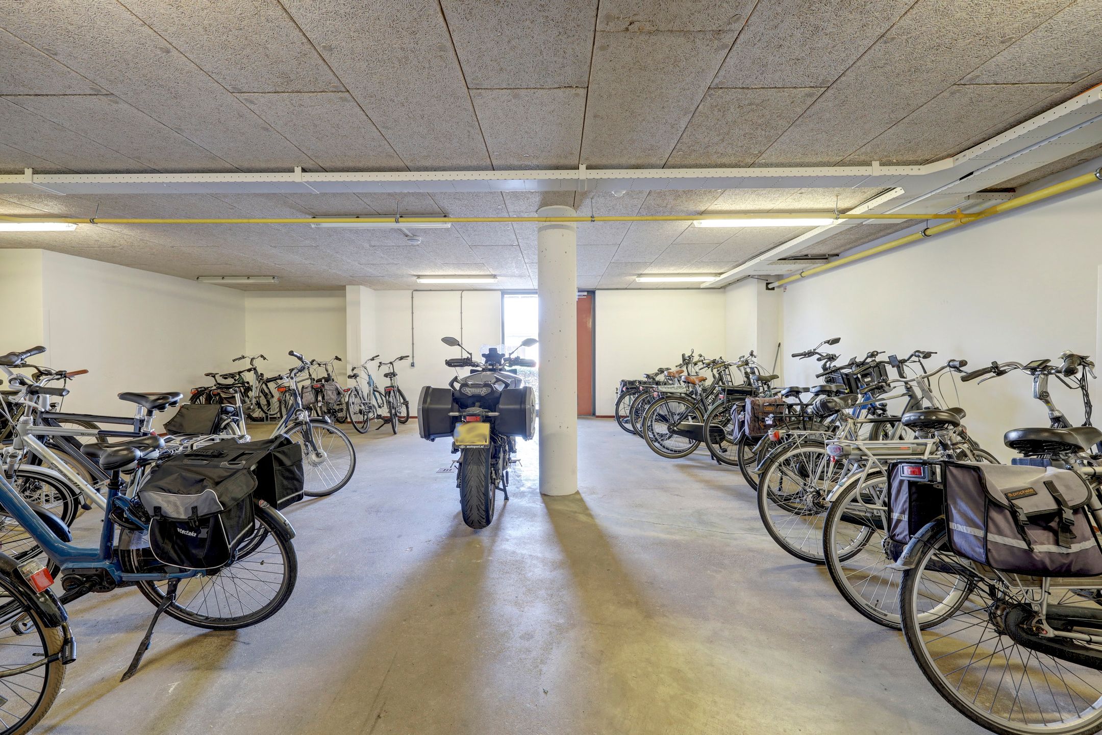 Photo 24 of Polaris 27