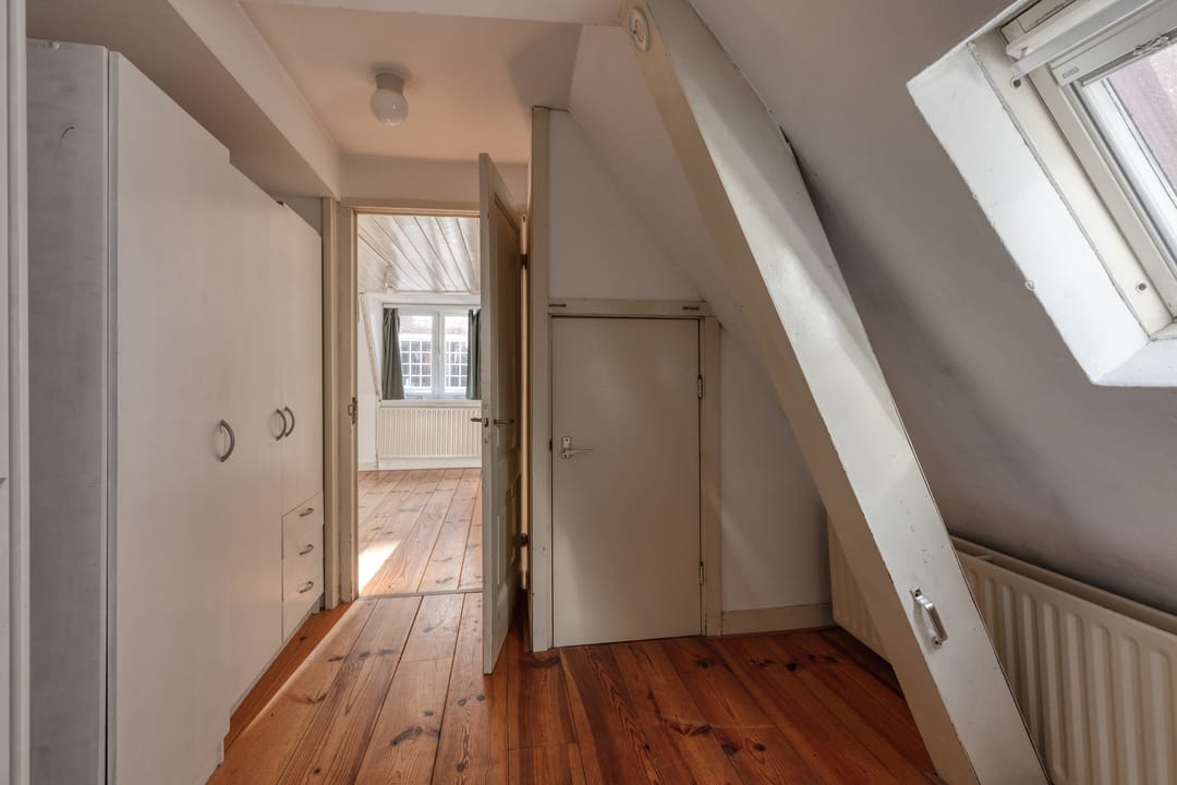 Photo 16 of Middenstraat 45