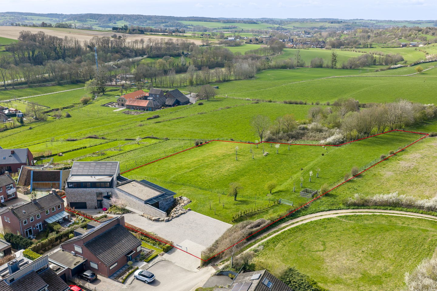 Luxury Villa with Panoramic Views in the Limburg Hills — 10
