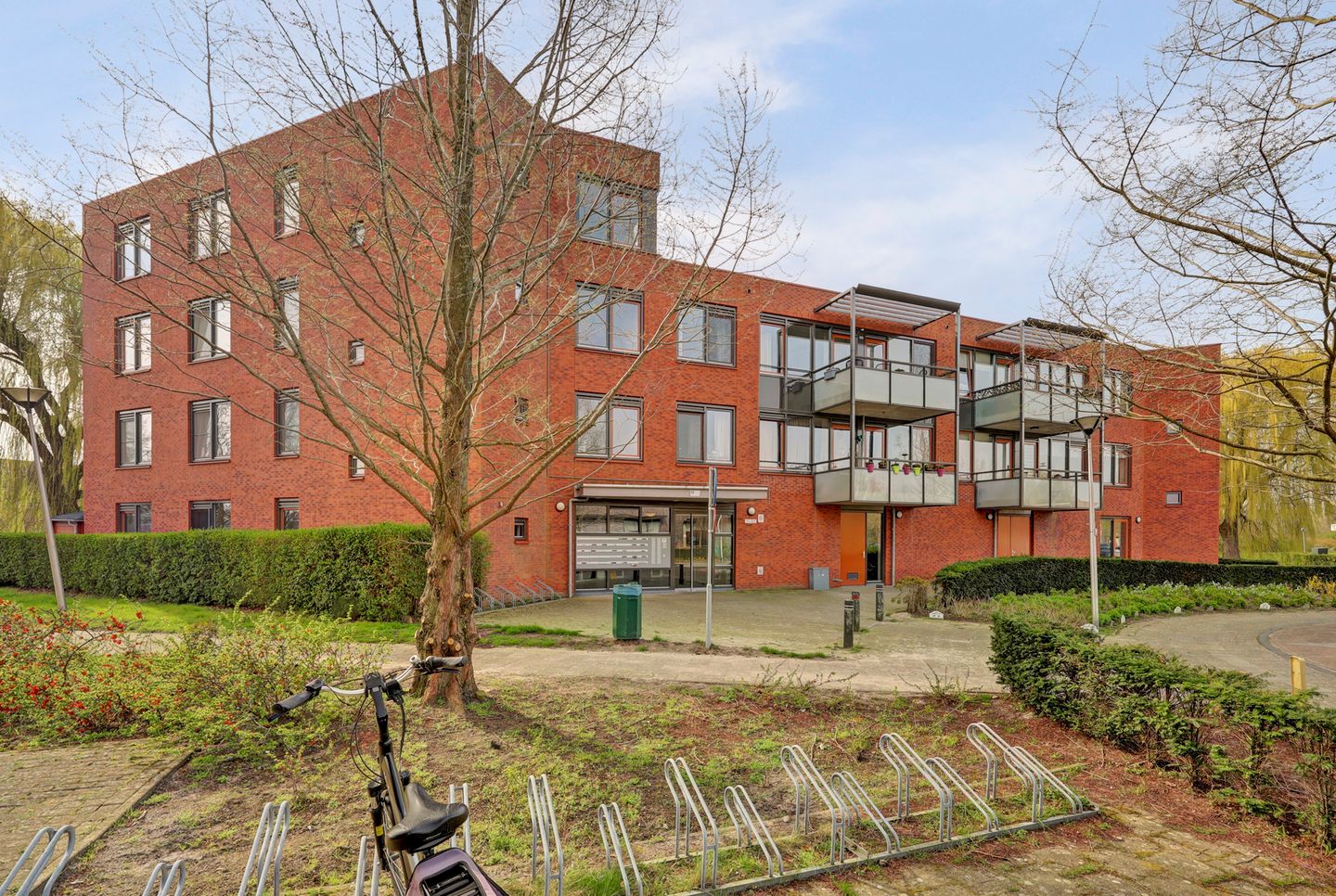 Photo 4 of Polaris 27