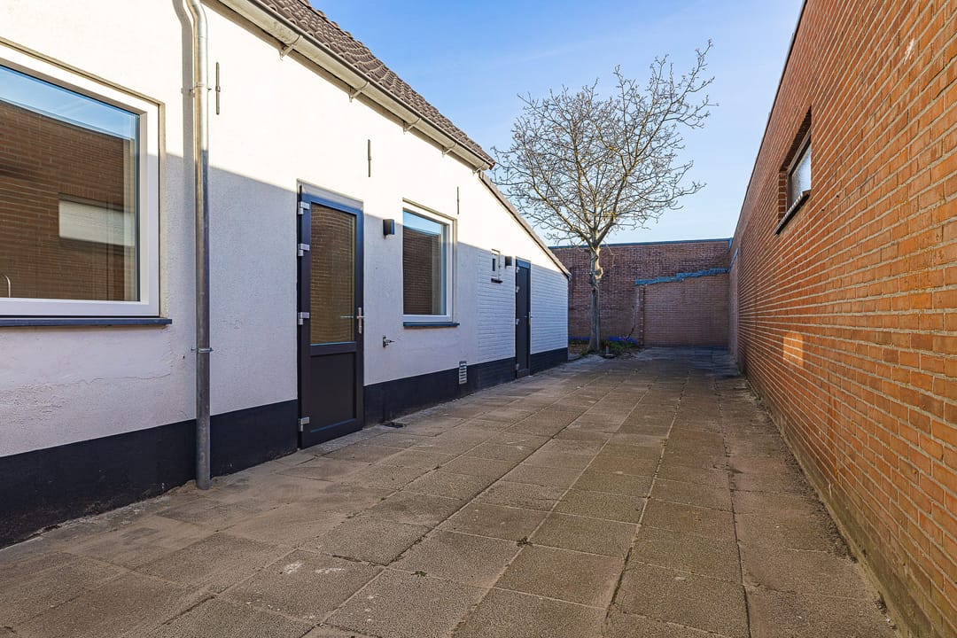 Foto 32 van Voorstraat 25