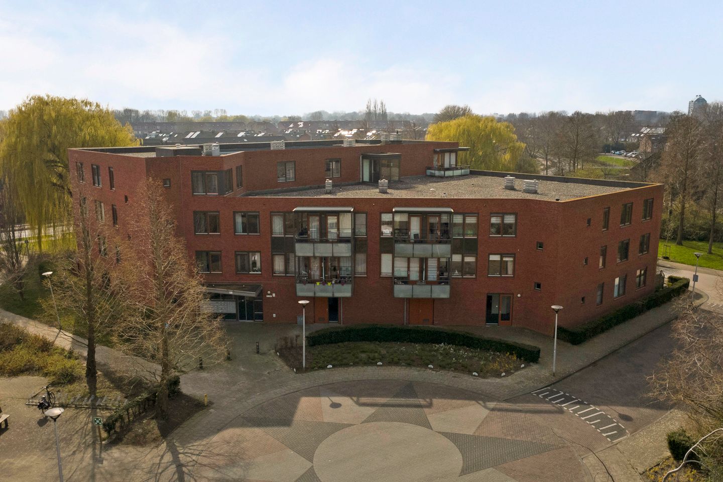 Photo 1 of Polaris 27