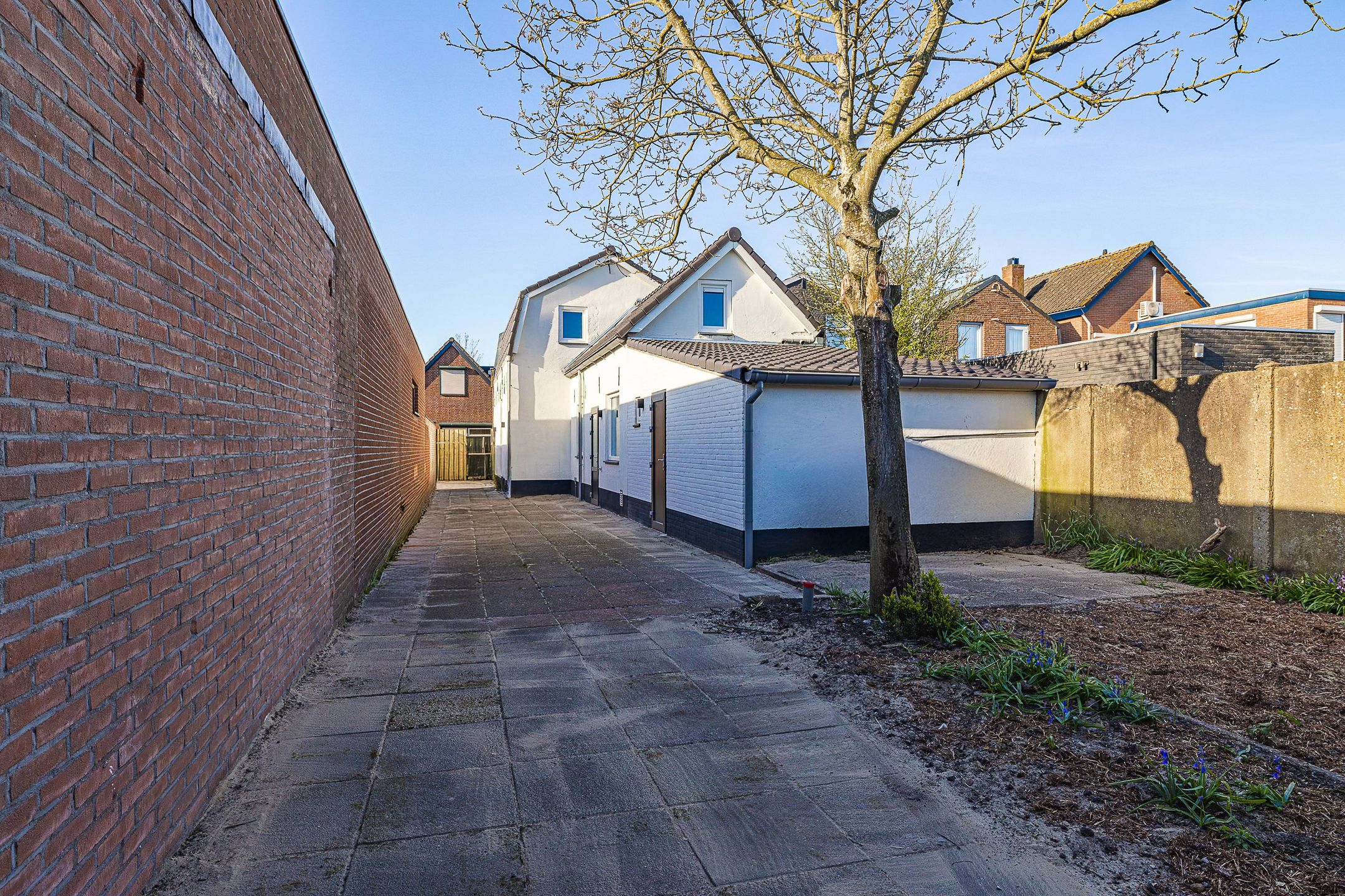 Foto 33 van Voorstraat 25