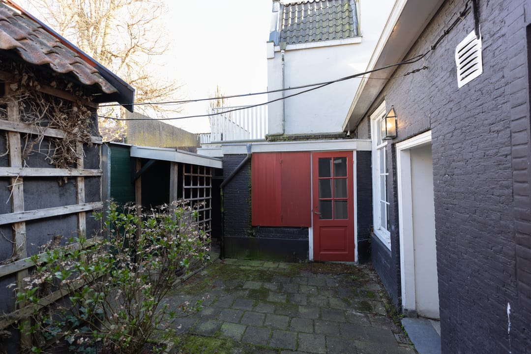 Photo 23 of Middenstraat 45