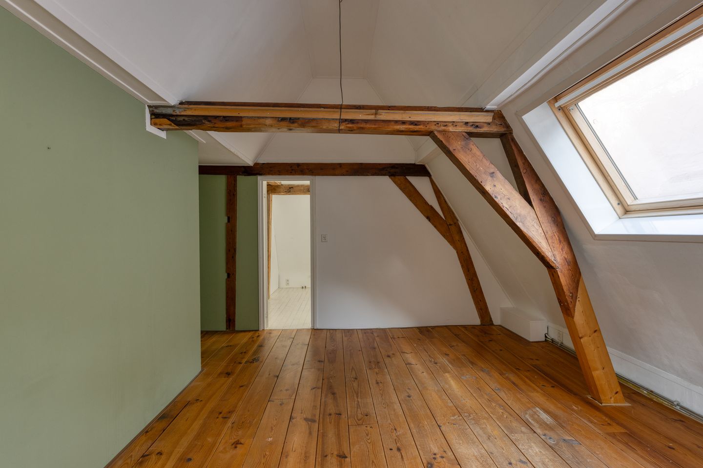 Photo 29 of Middenstraat 45