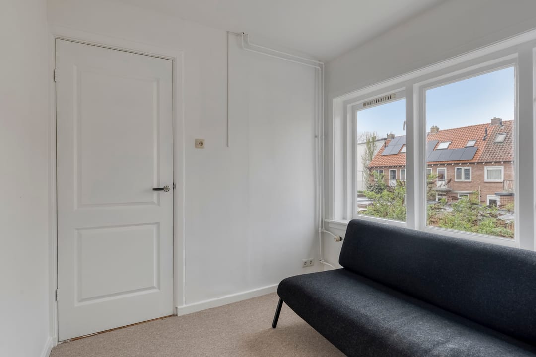 Charming 1930s terraced home with gardens in Arnhem Malburgen-West — 32