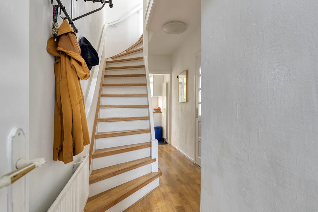 Charming 1930s terraced home with gardens in Arnhem Malburgen-West — 7