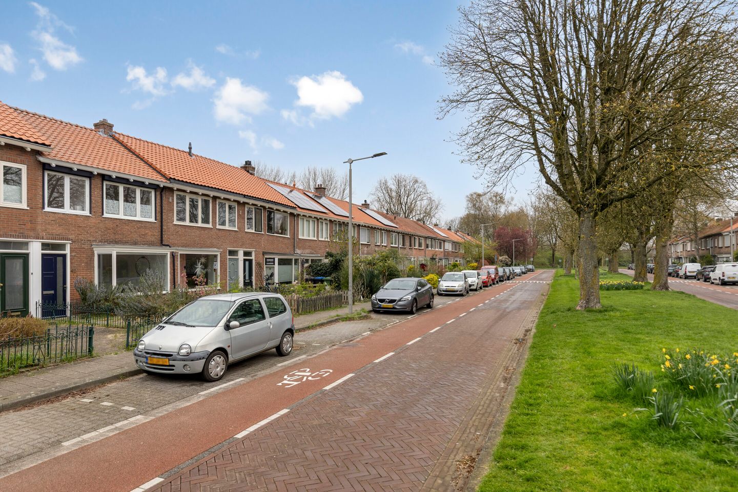Charming 1930s terraced home with gardens in Arnhem Malburgen-West — 40