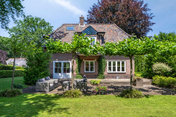 Photo 2 of Libanonweg 5