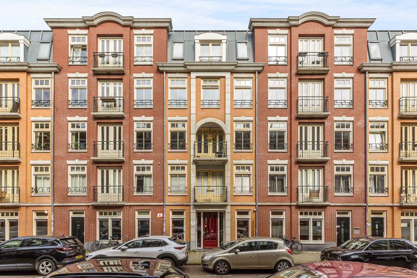 Photo 4 of Rustenburgerstraat 144-A12