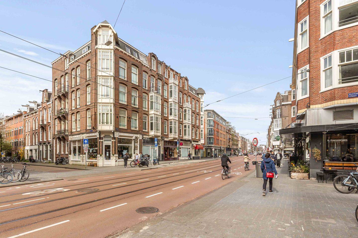 Photo 35 of Rustenburgerstraat 144-A12