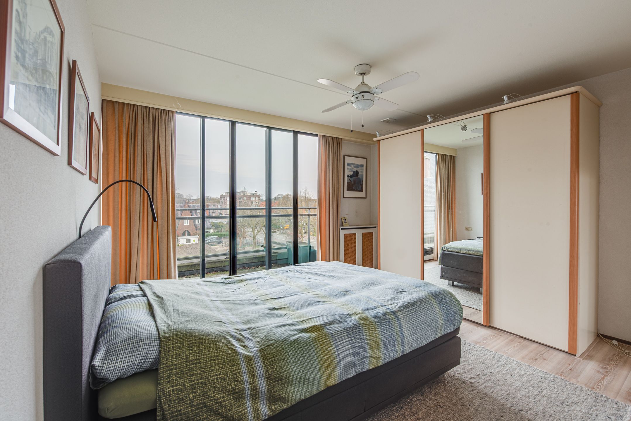 Bright top-floor apartment with stunning roof terrace and panoramic views in Hilversum — 18
