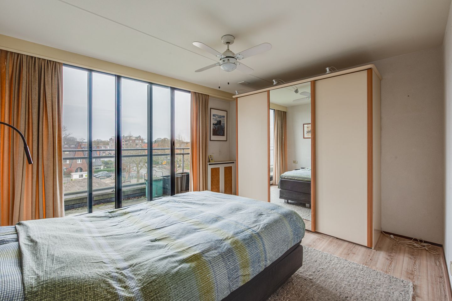 Bright top-floor apartment with stunning roof terrace and panoramic views in Hilversum — 19