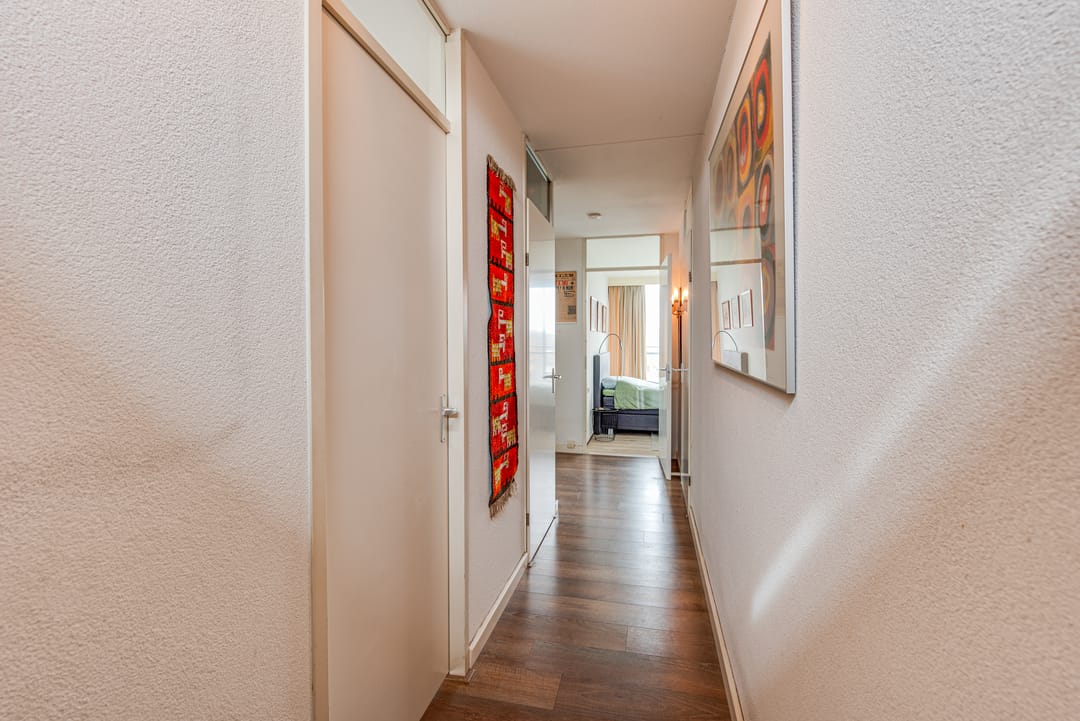 Bright top-floor apartment with stunning roof terrace and panoramic views in Hilversum — 23