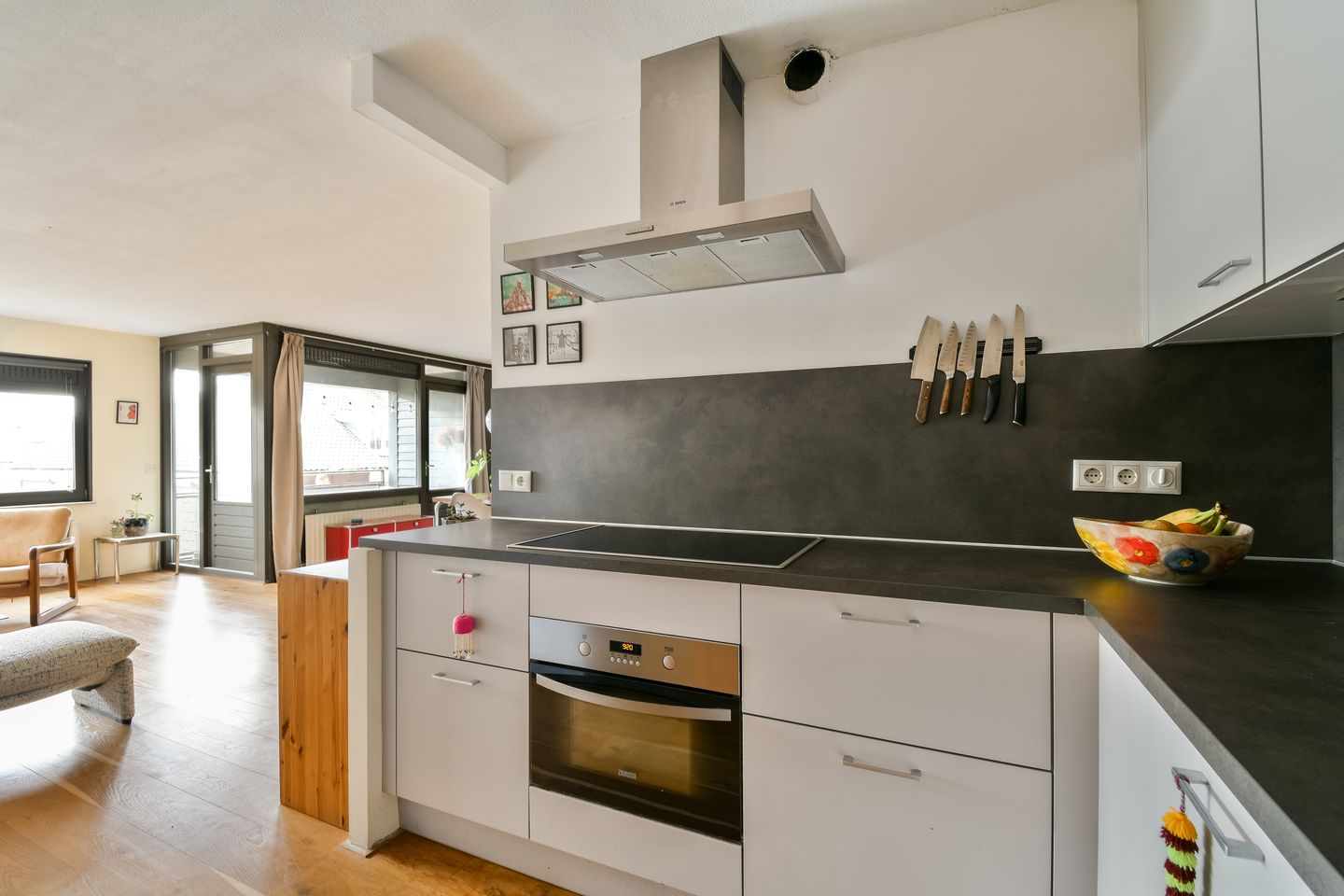 Photo 10 of Sarphatistraat 700