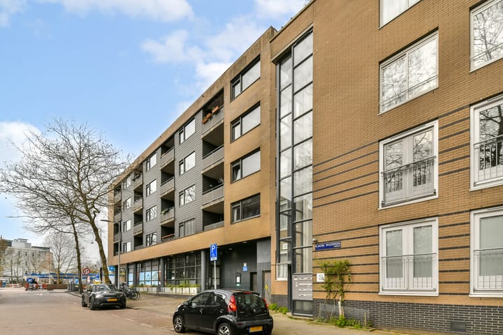 Photo 3 of Sarphatistraat 700