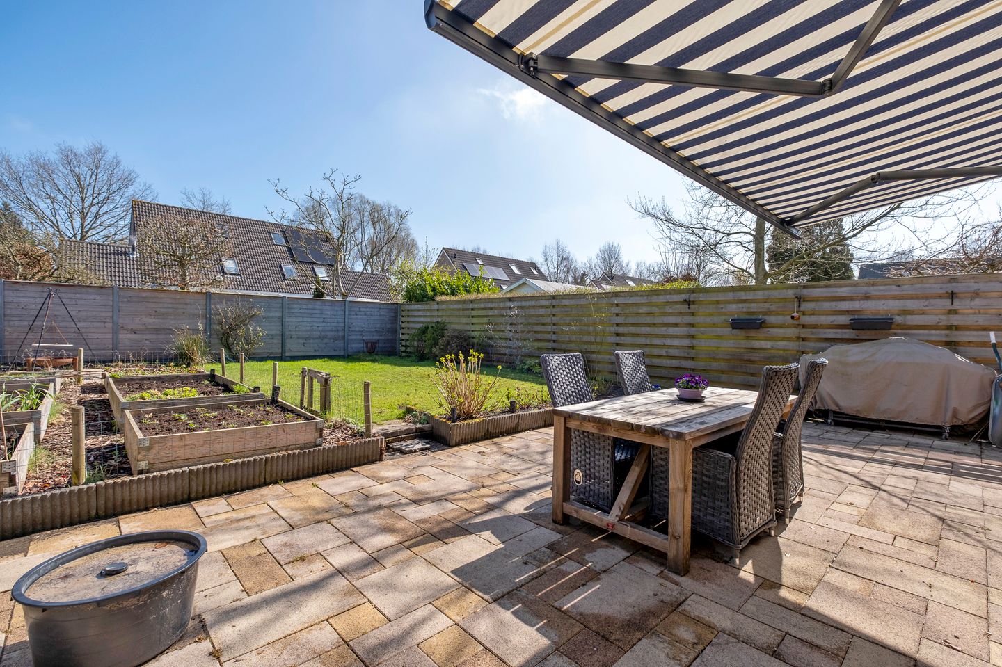 Photo 25 of Walakker 8