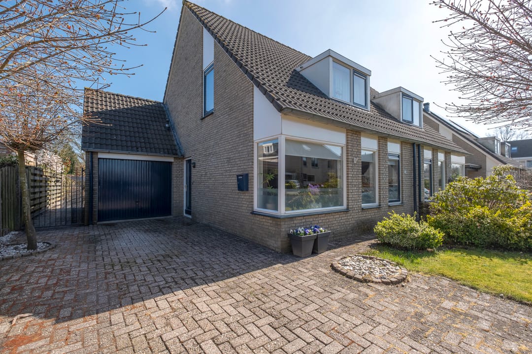 Photo 38 of Walakker 8