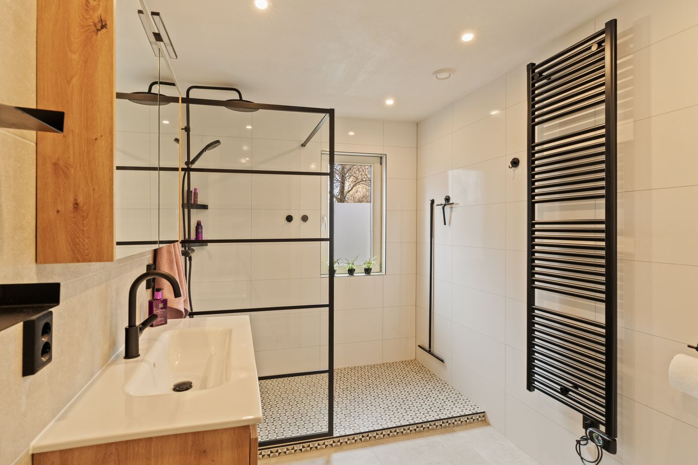 Foto 5 van Carel Willinksingel 284