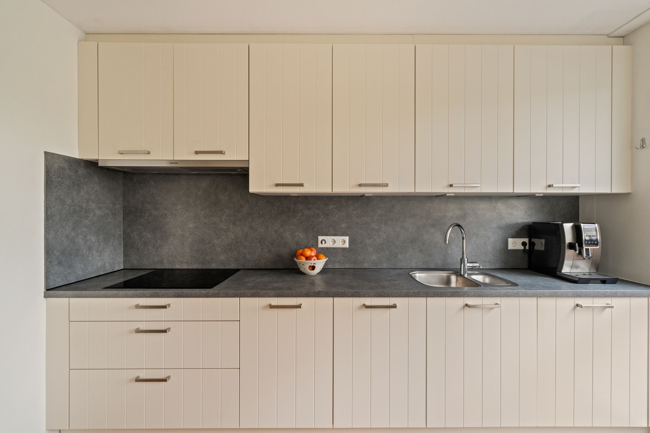 Foto 15 van Carel Willinksingel 284