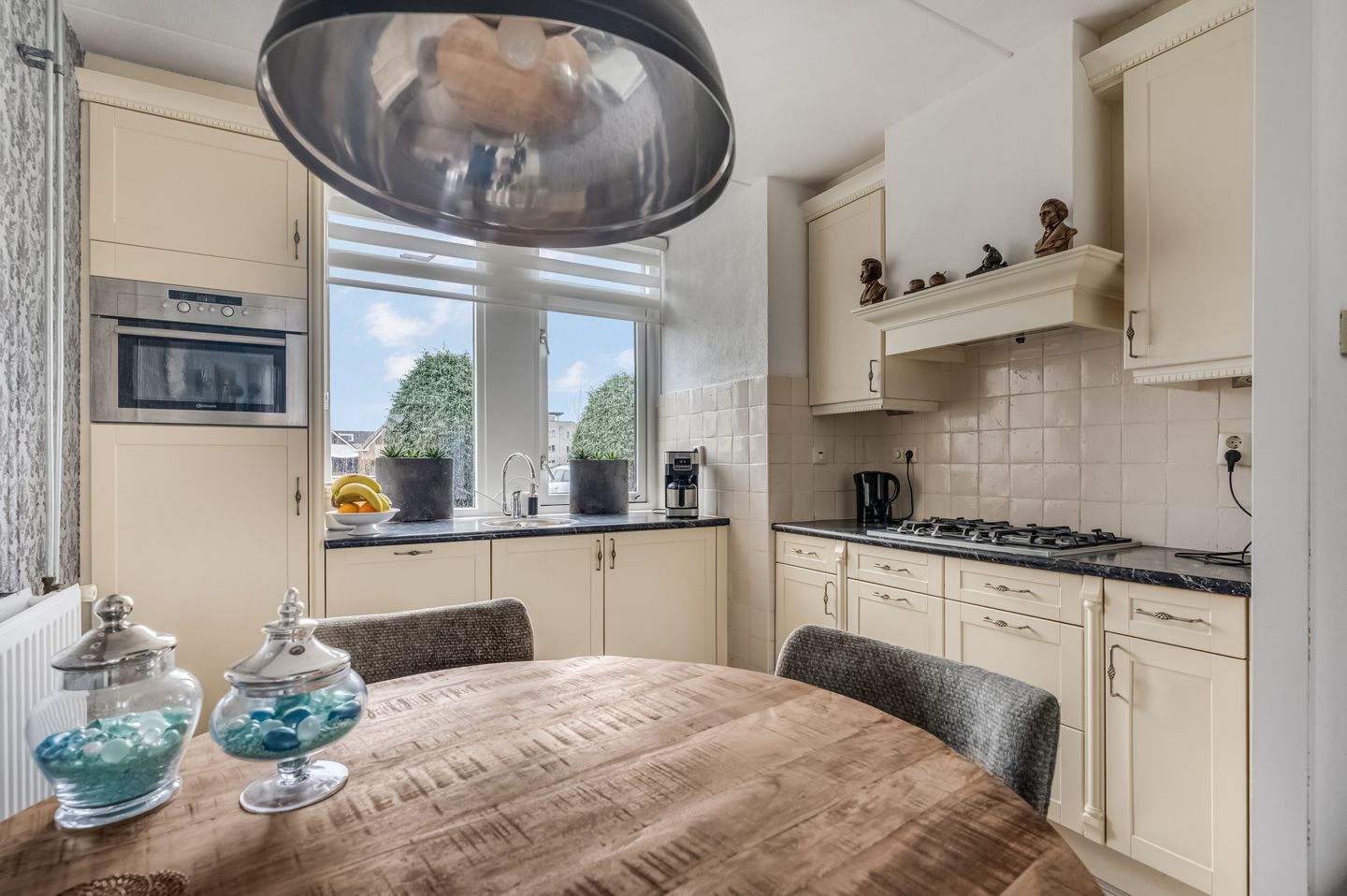 Photo 19 of Lange Voren 77