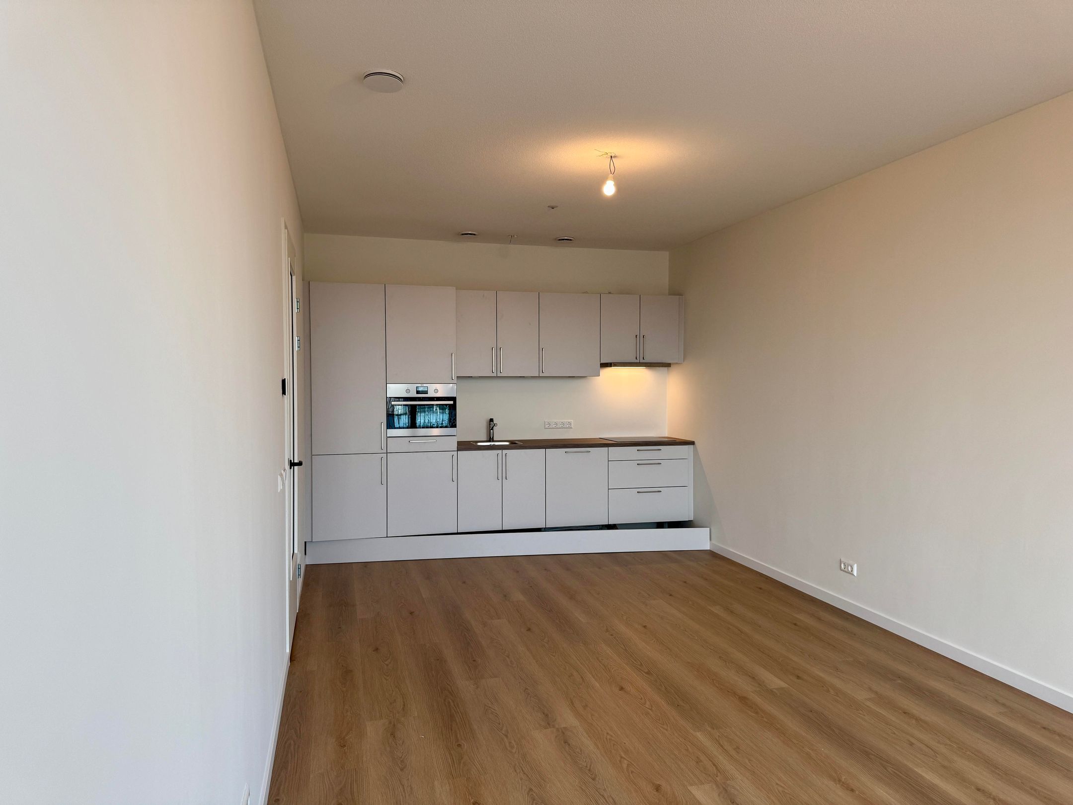 Foto 12 van Hoola van Nootenstraat 281