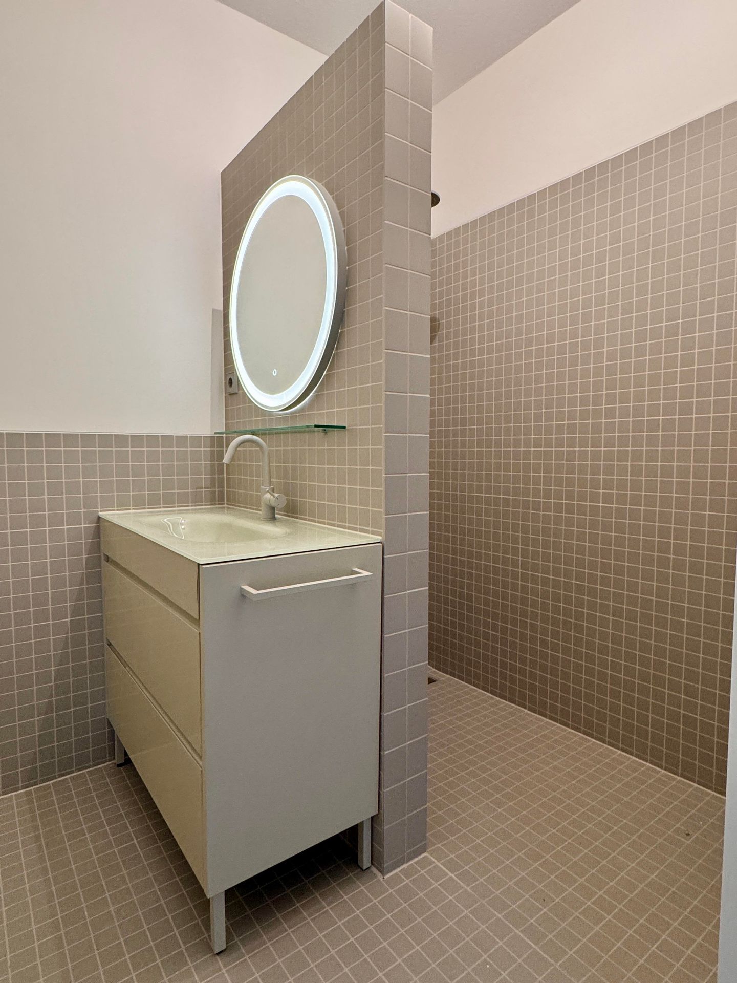 Foto 20 van Hoola van Nootenstraat 281