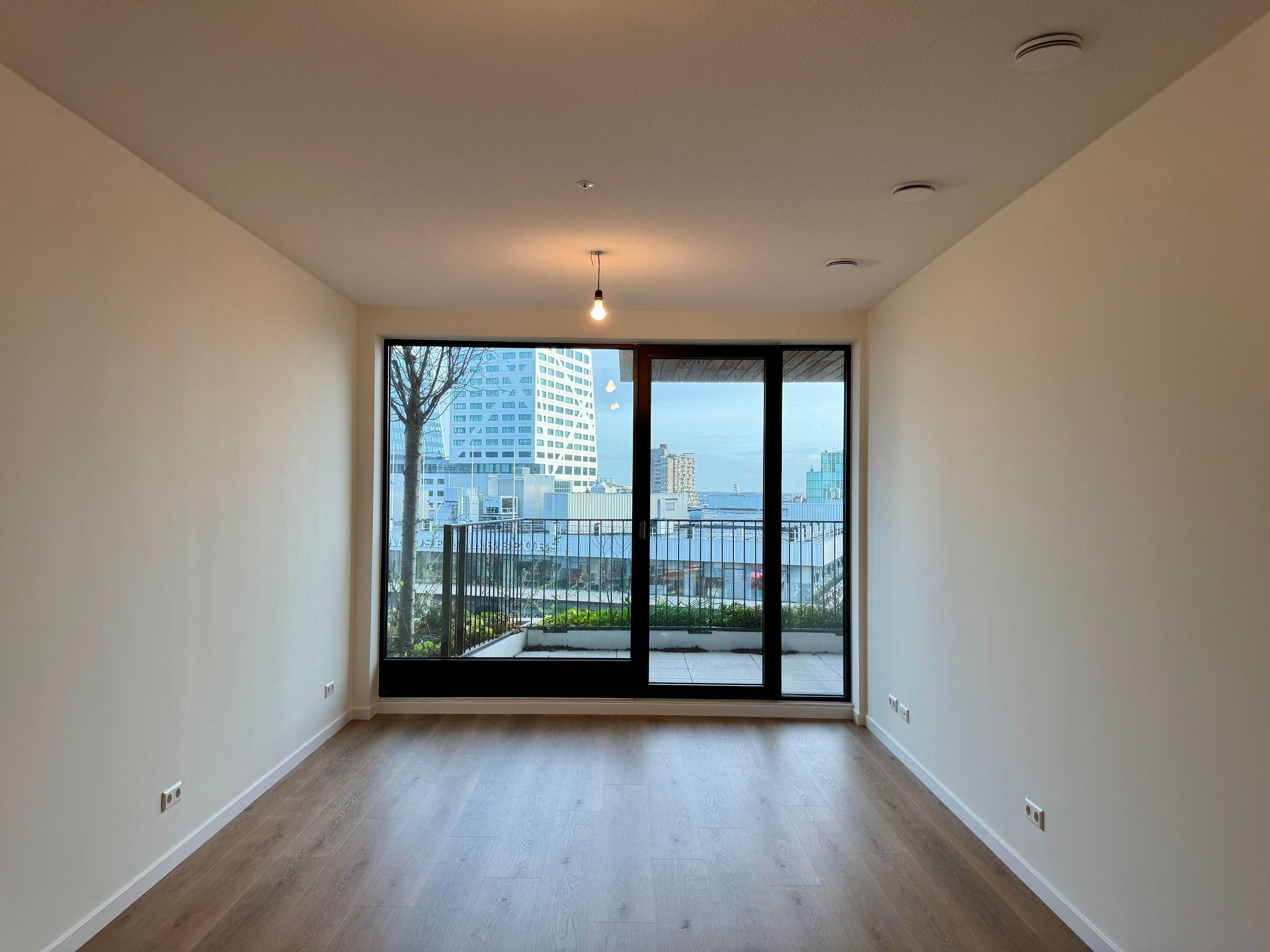 Foto 3 van Hoola van Nootenstraat 281