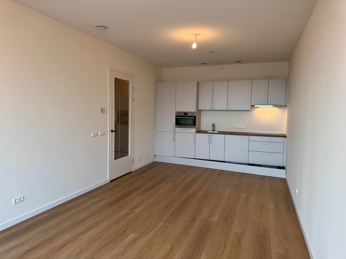 Foto 10 van Hoola van Nootenstraat 281