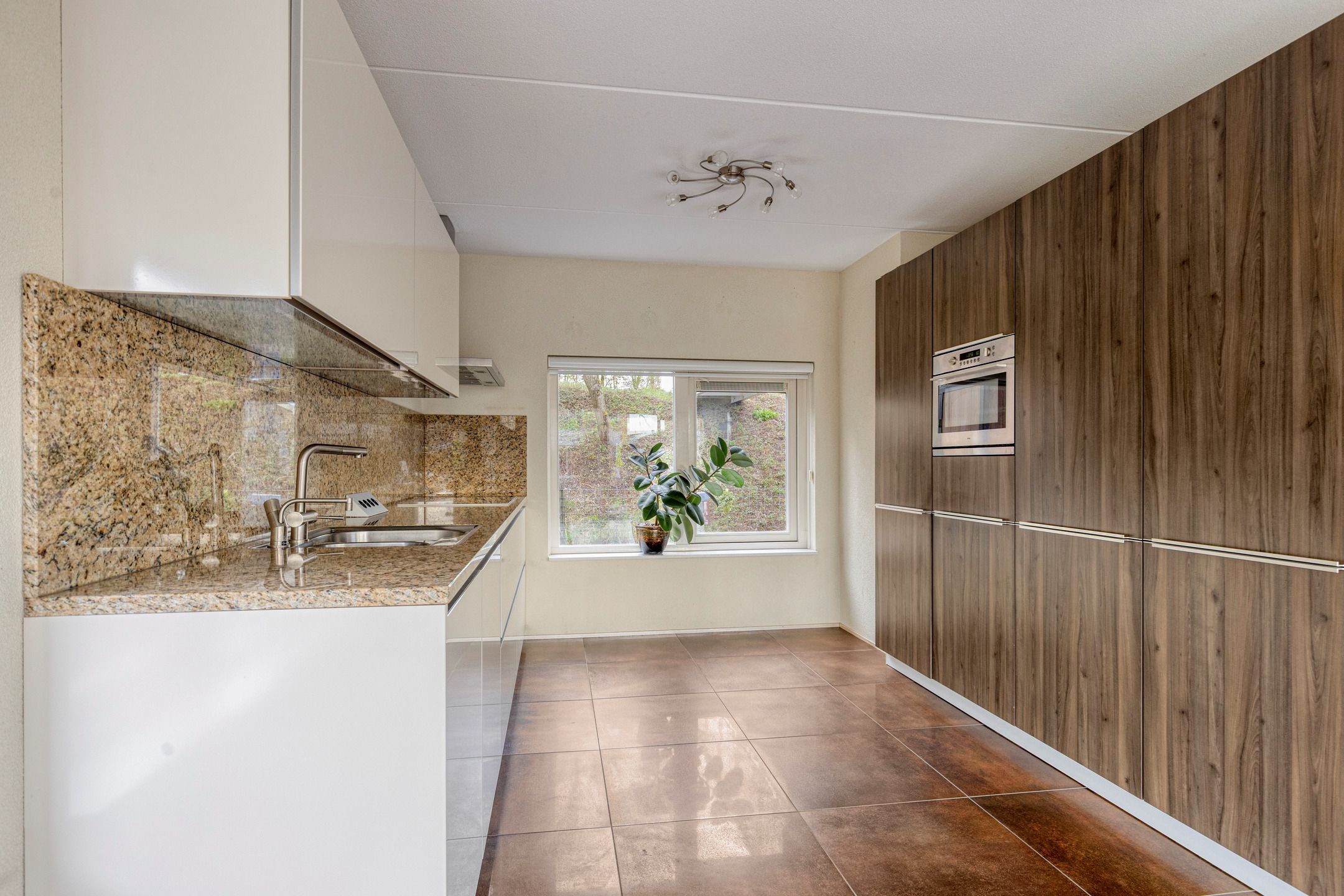 2-bedroom freehold villa in Oude-Tonge — photo 4 of 5