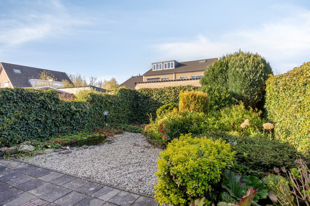 Charming corner house in quiet and child-friendly Ooij neighborhood with sunny garden — 13