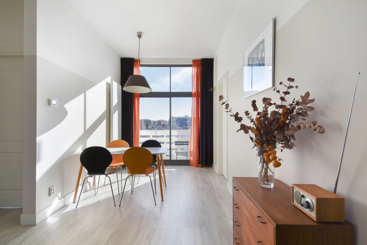 Foto 19 van Douzastraat 34