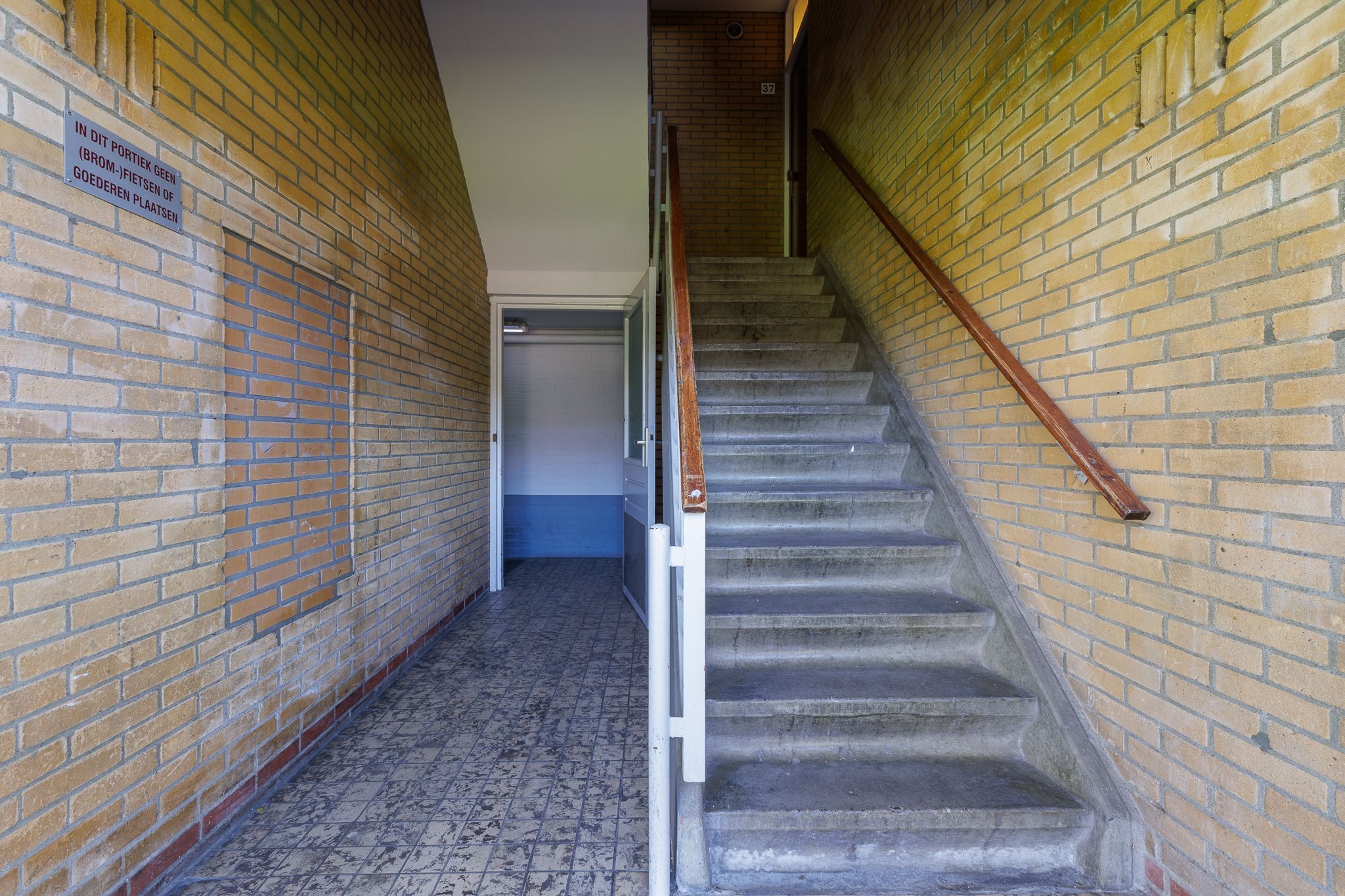 Foto 9 van Dierenriemstraat 37