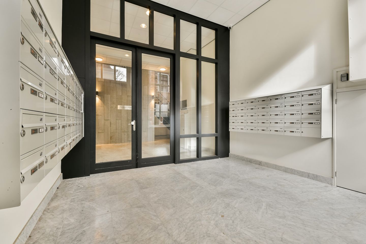 Photo 5 of Jansstraat 46-B11