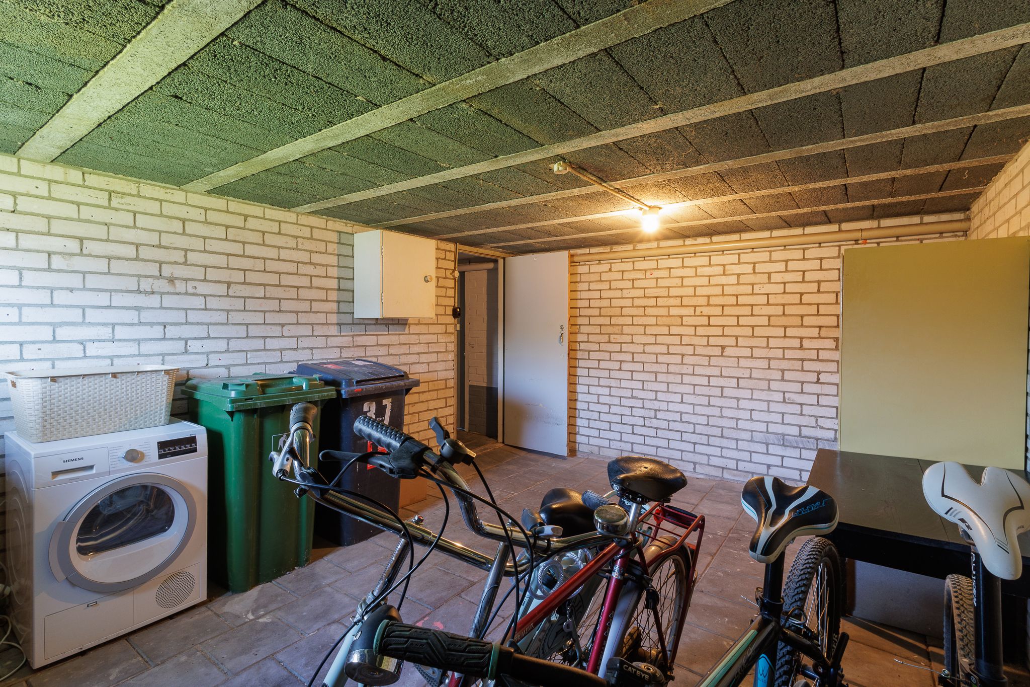 Foto 48 van Dierenriemstraat 37