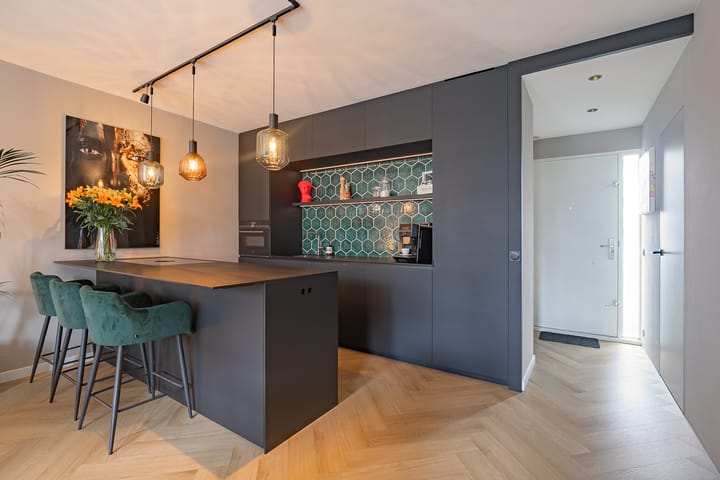 Photo 4 of Adelbert van Scharnlaan F 31