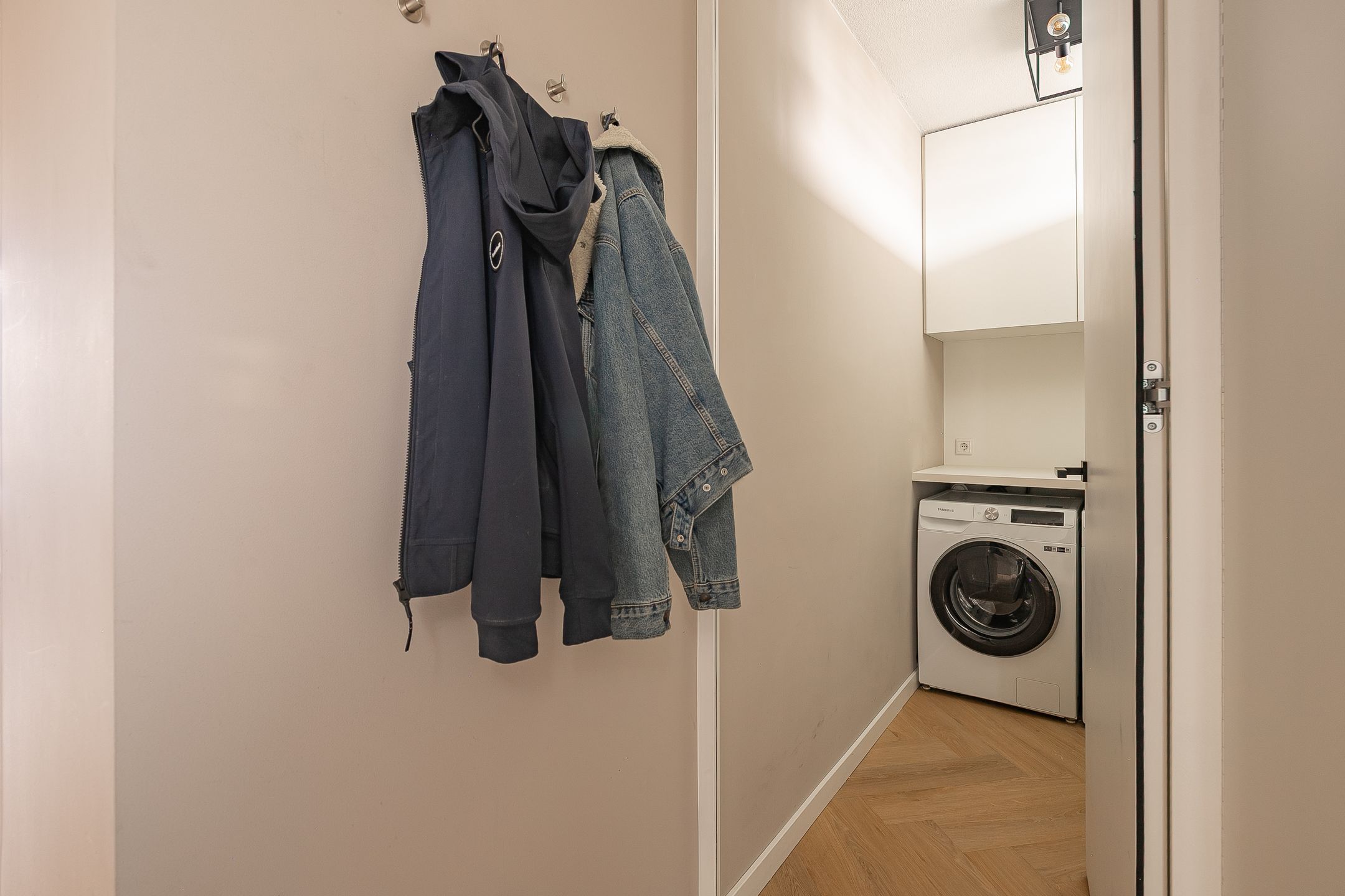 Foto 15 van Adelbert van Scharnlaan F 31