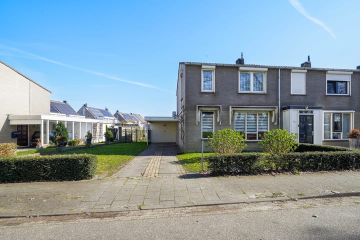 Foto 2 van Putakker 9