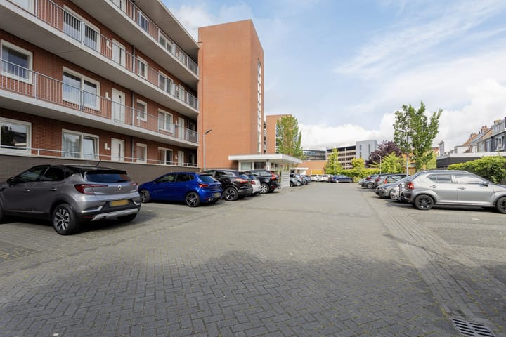 Photo 5 of Oostersingel 76-K