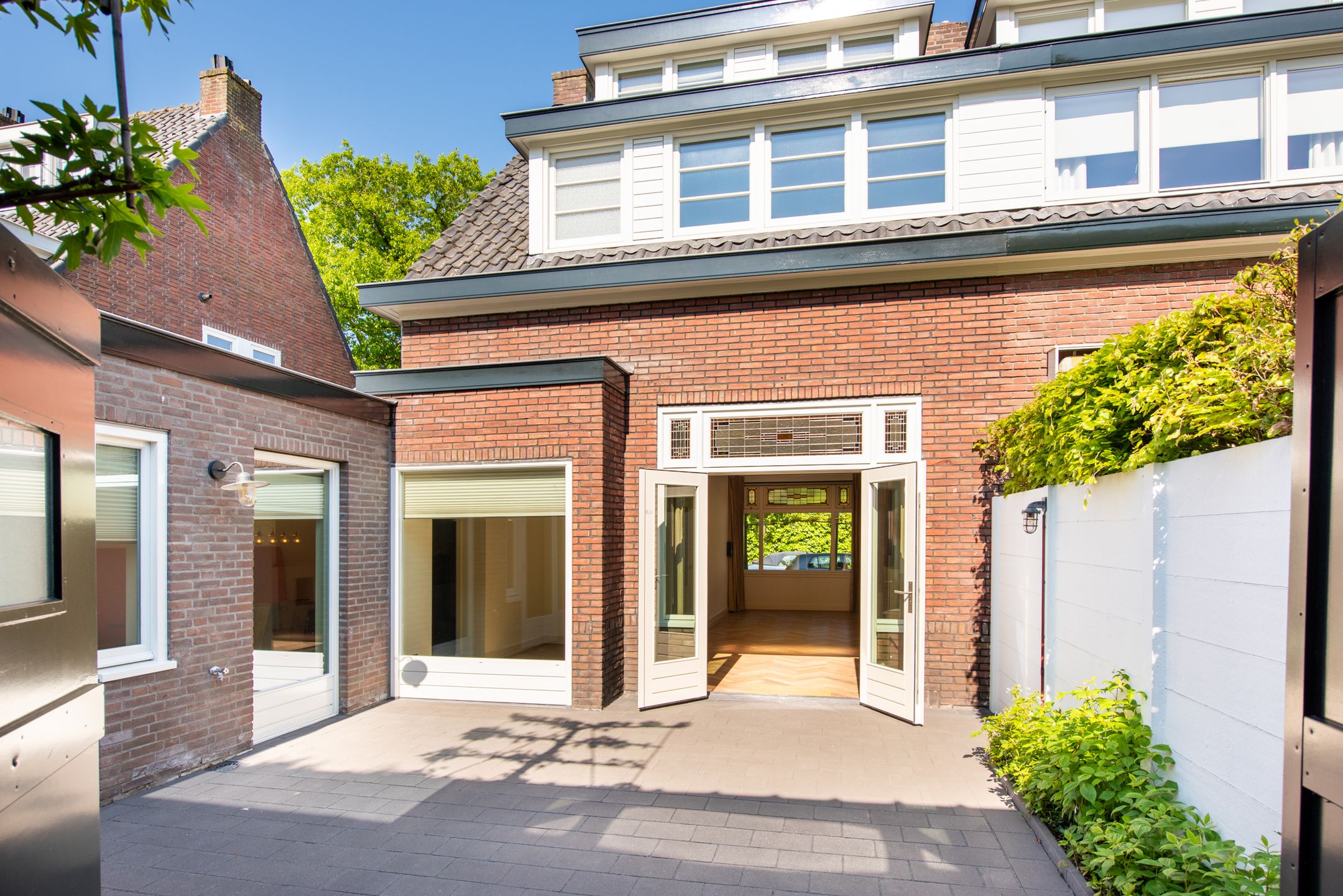 Foto 30 van Rozenlaan 9