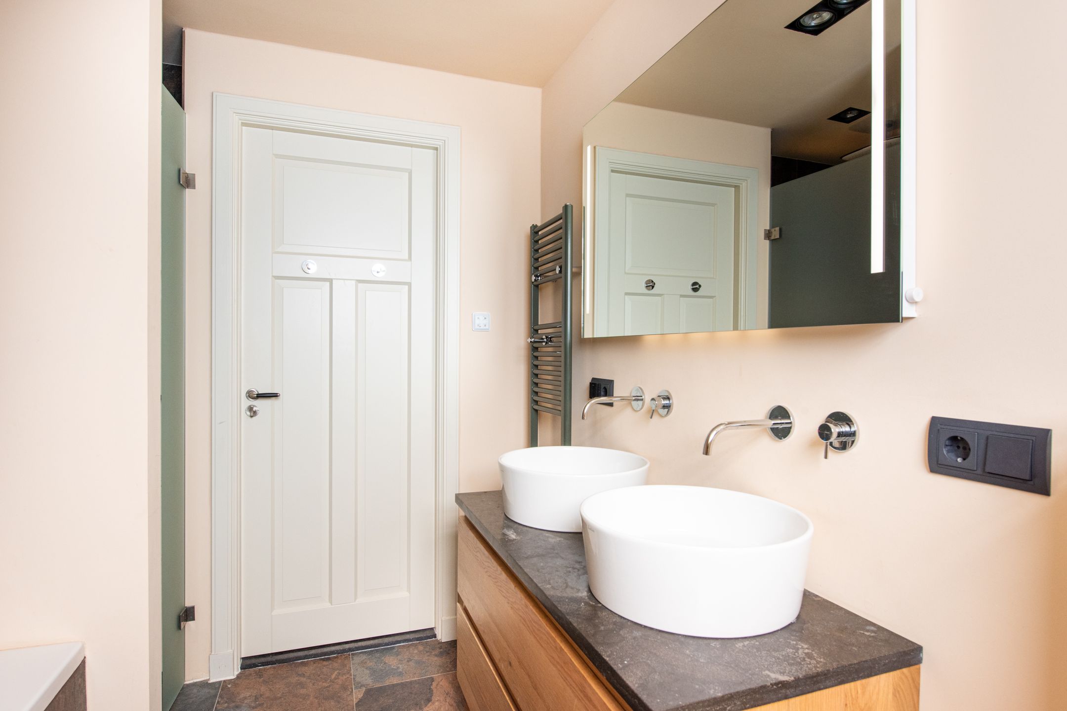 Foto 42 van Rozenlaan 9