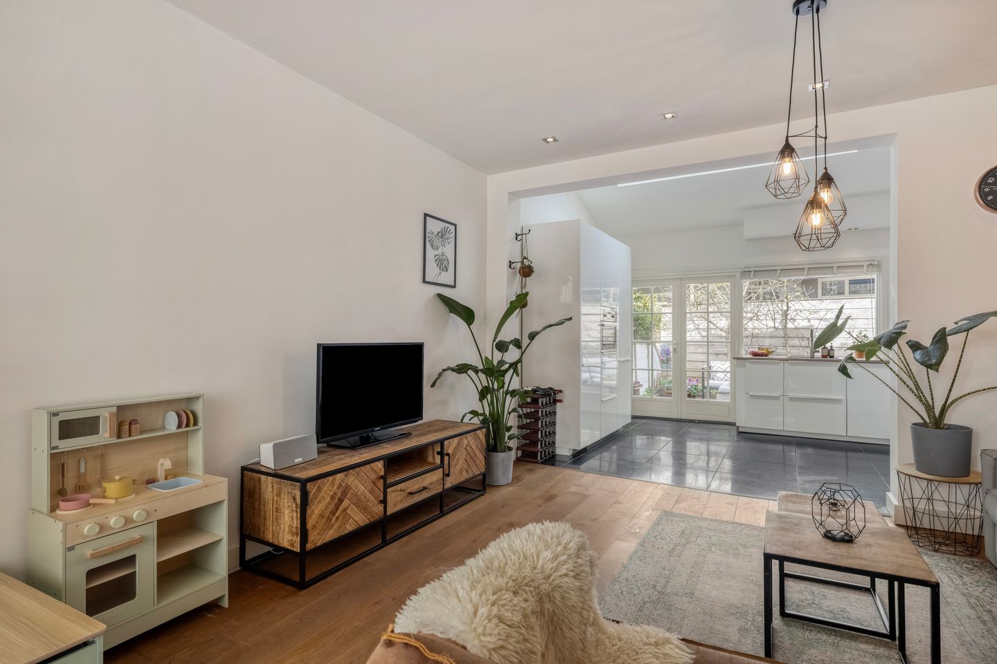 Photo 10 of Van Imhoffstraat 3