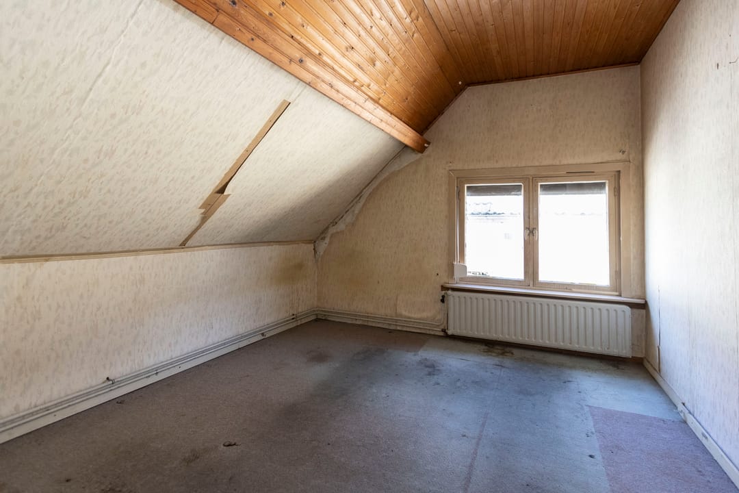 Semi-detached home with renovation potential in central Weert — 13