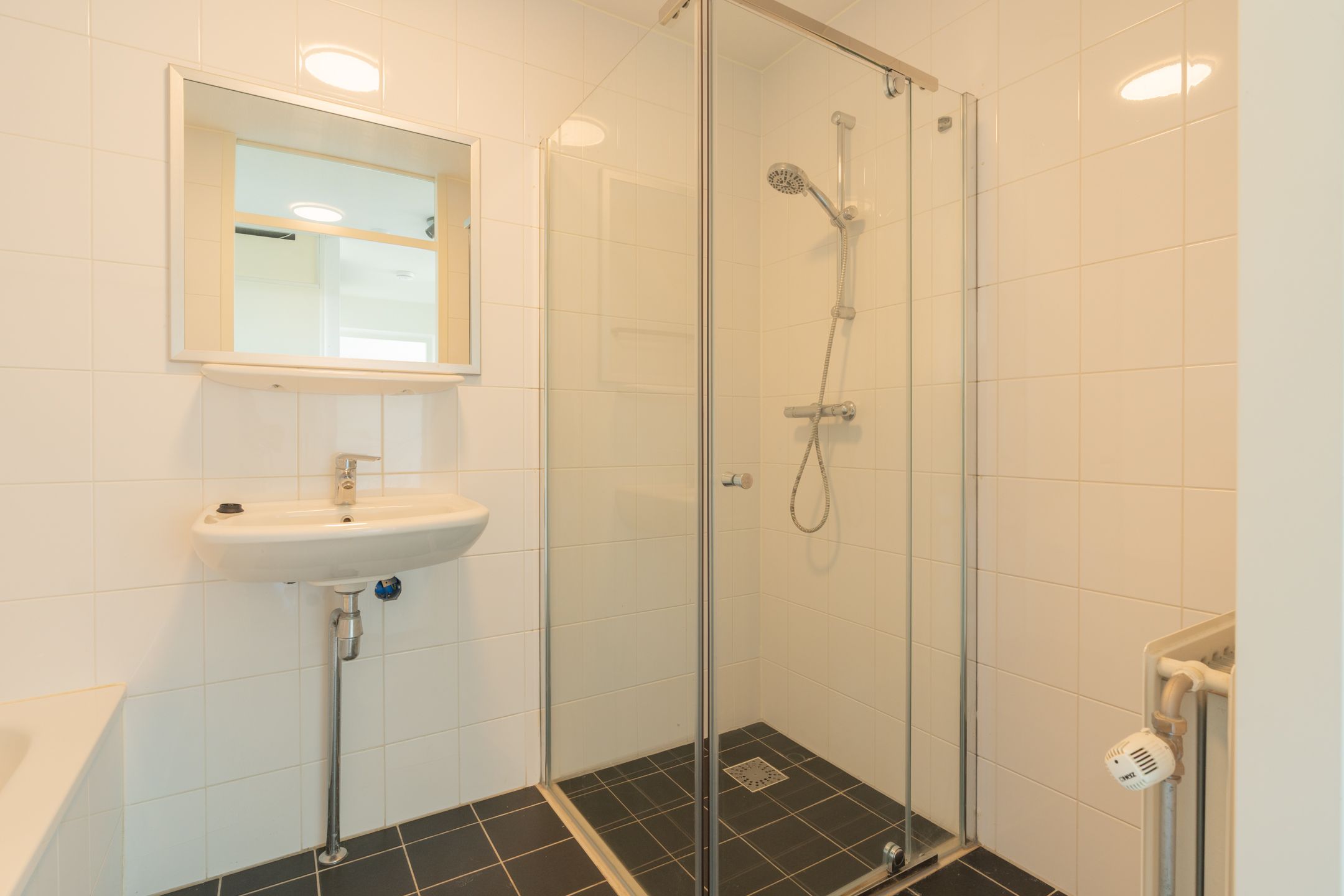 Spacious 3-room apartment with private parking in Hoofddorp centre — 21