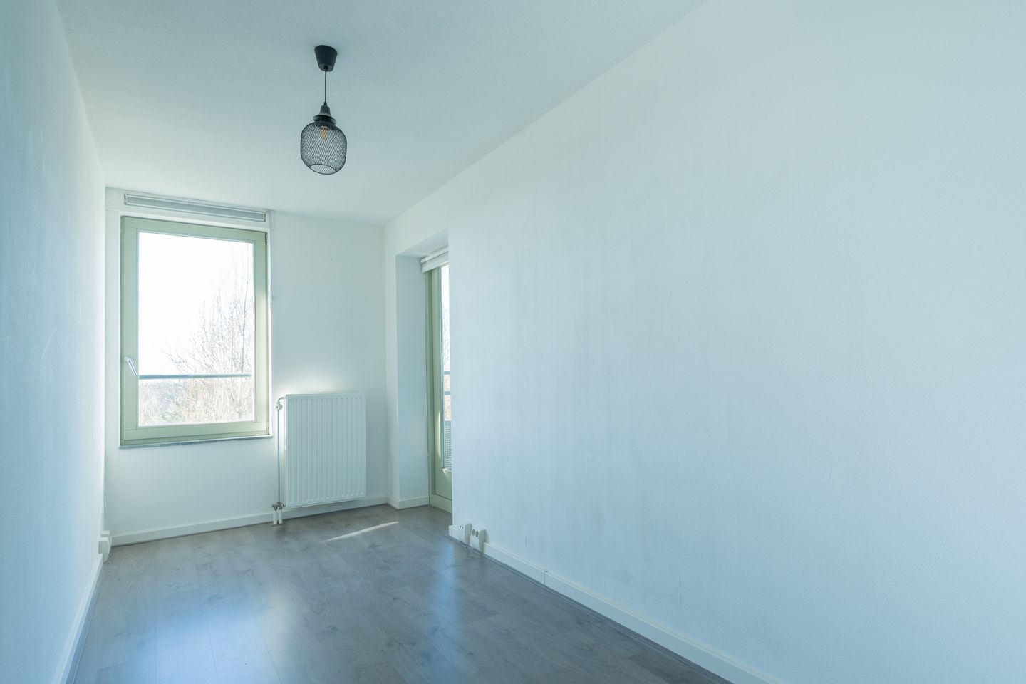Spacious 3-room apartment with private parking in Hoofddorp centre — 25