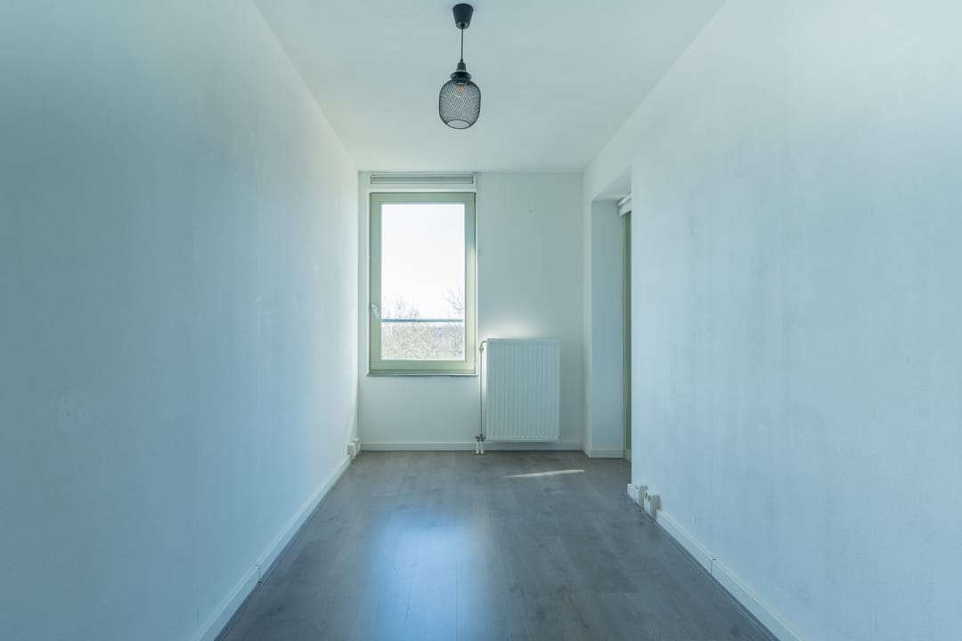 Spacious 3-room apartment with private parking in Hoofddorp centre — 26