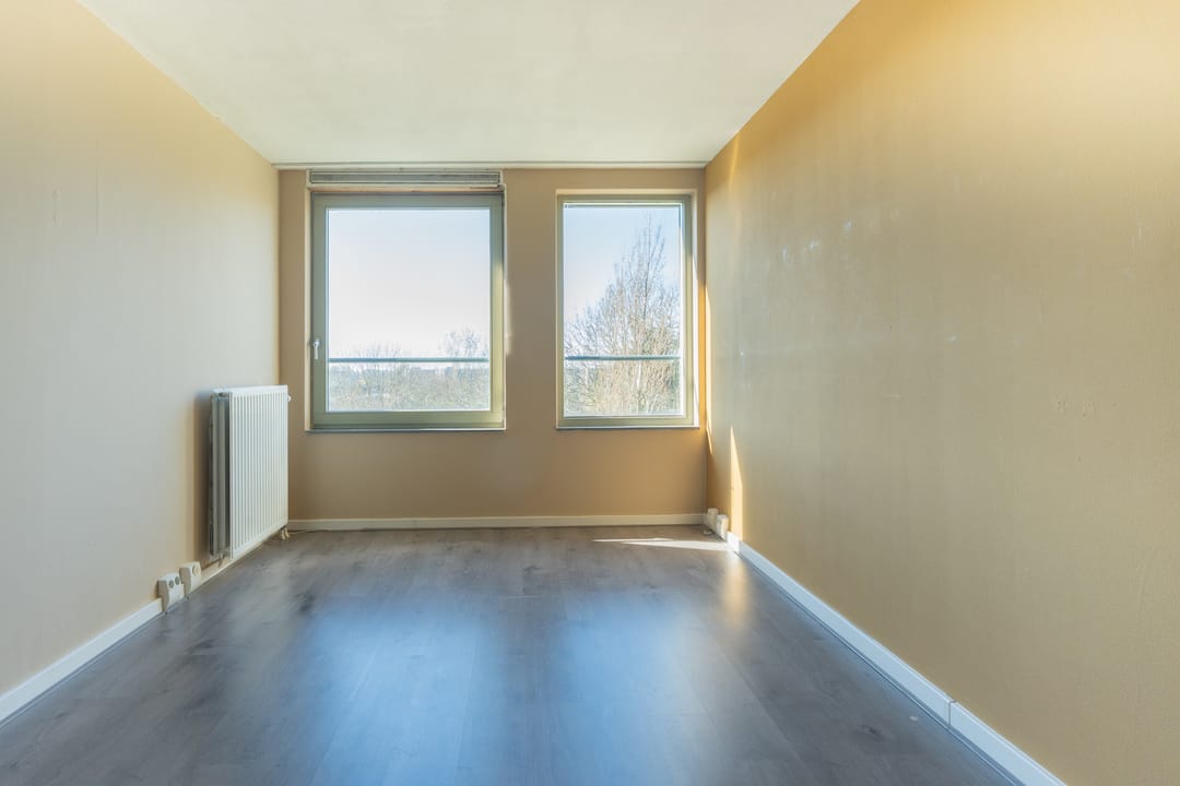 Spacious 3-room apartment with private parking in Hoofddorp centre — 23